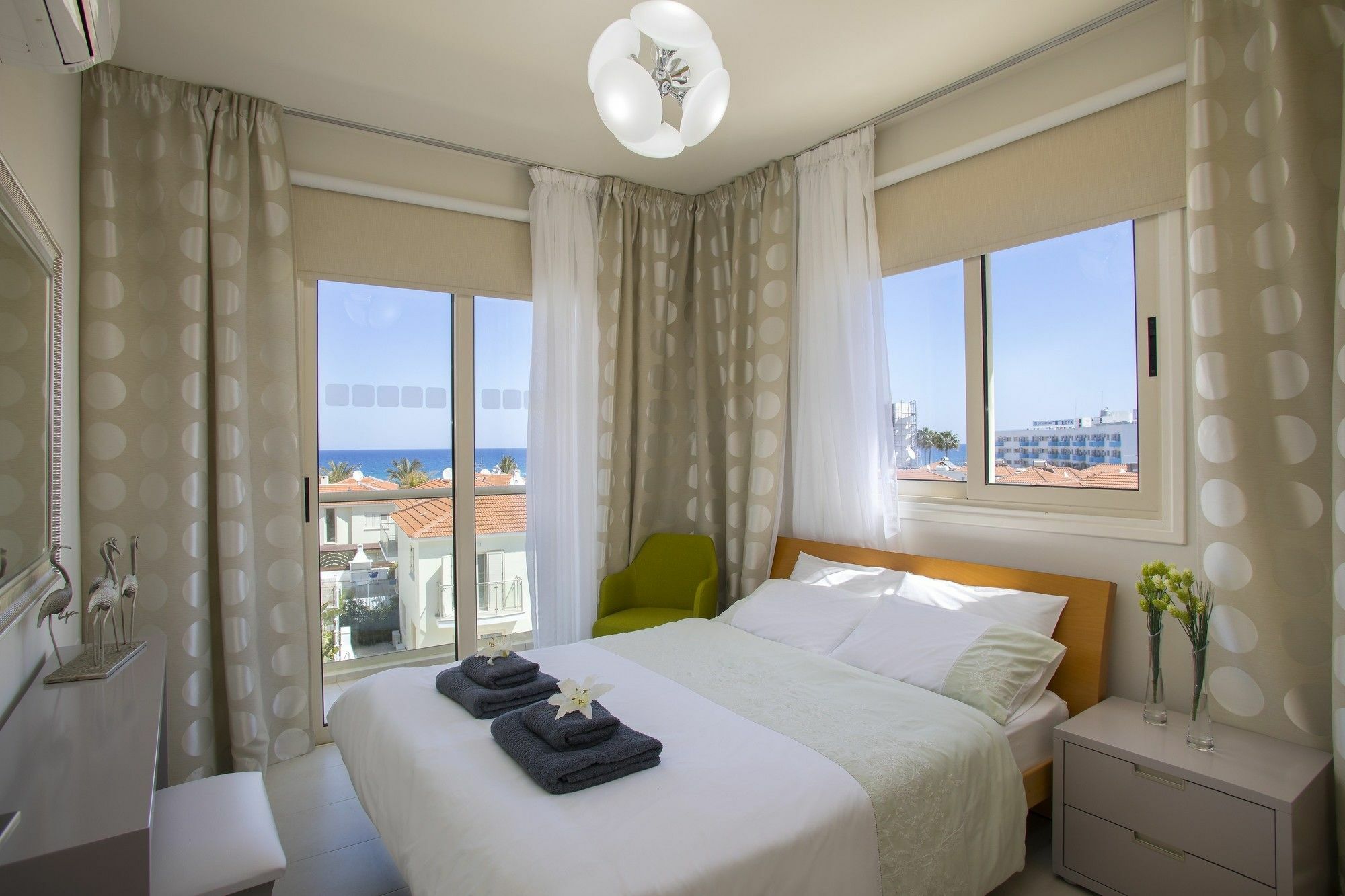 Marianna Suite Pernera Exterior foto
